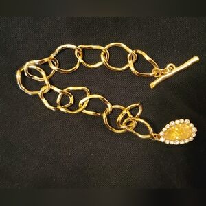 Kara Ross 10021 Gold-Tone Toggle Bracelet with Teardrop Crystal Charm